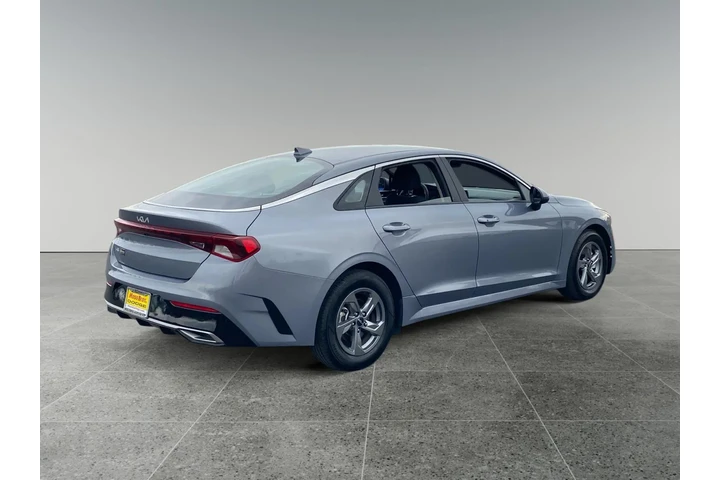 $21900 : Kia K5 2023 LXS 4dr Sedan image 5