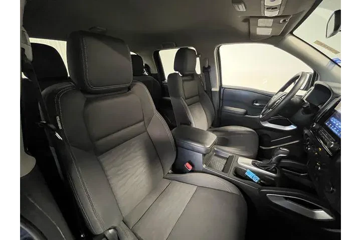 $30852 : Nissan Frontier 2024 4x4 S 4 image 9