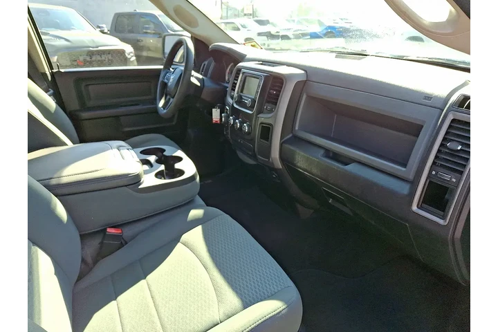 $20499 : Ram 1500 2018 4x4 Express 4d image 9