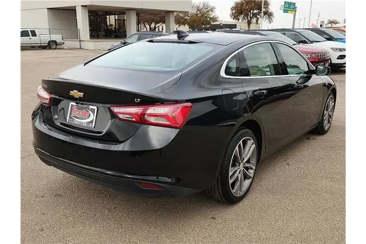 $27995 : Chevrolet Malibu 2024 LT 4dr image 4