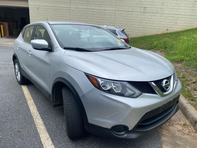$17199 : PRE-OWNED 2017 NISSAN ROGUE S image 2