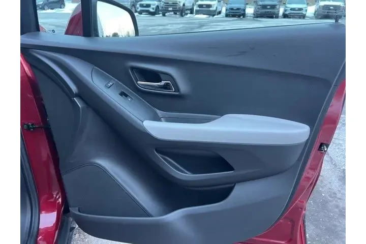 $15987 : Chevrolet Trax 2020 LT 4dr C image 10