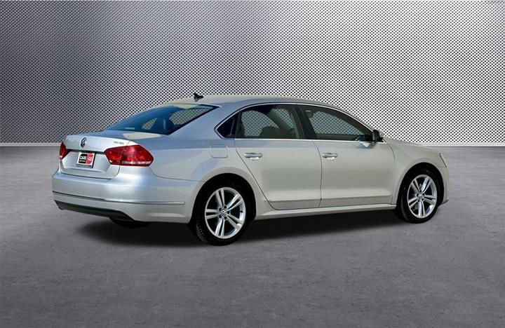 $12225 : 2014 Passat SEL Premium image 8