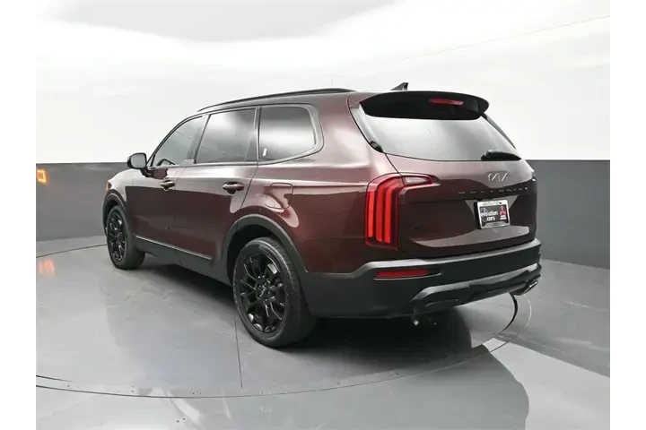 $24995 : Kia Telluride 2022 AWD SX 4d image 3