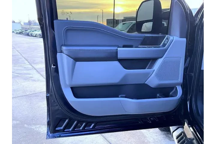 $33829 : Ford F-150 2022 4x4 XLT 4dr image 10