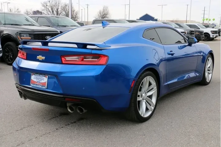 $33000 : Chevrolet Camaro 2017 SS 2dr image 5
