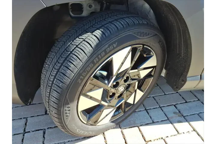 $26490 : Hyundai KONA 2025 SEL 4dr Cr image 9