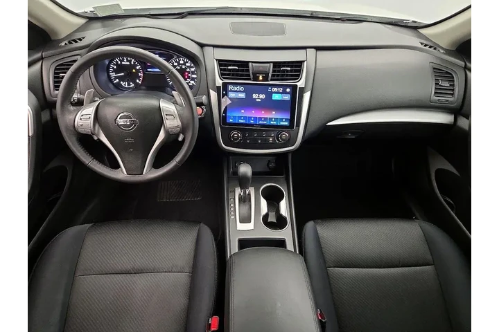 $12998 : Nissan Altima 2017 2.5 SR 4d image 9
