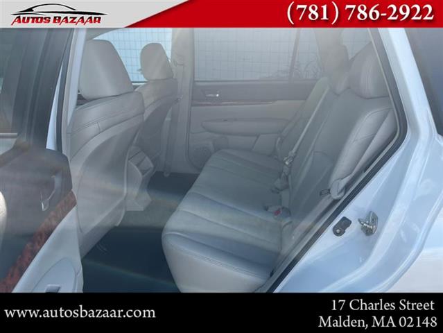 $7700 : Used 2012 Outback 4dr Wgn H4 image 10