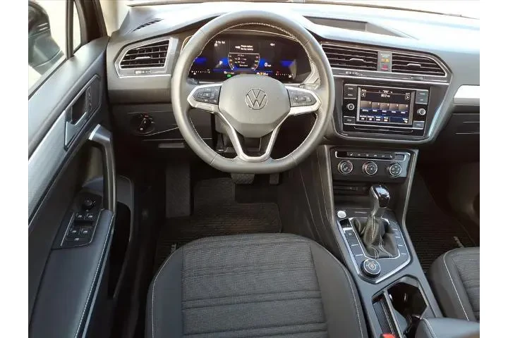 $21966 : Volkswagen Tiguan 2024 AWD S image 9