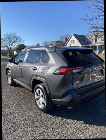 $22000 : 2020 TOYOTA RAV42020 TOYOTA R image 3