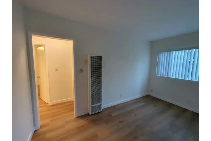 $2195 : 9815 Imperial Hwy Unit 37 image 5