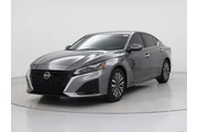 $20998 : Nissan Altima 2023 2.5 SV 4d thumbnail