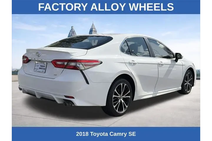 $19988 : Toyota Camry 2018 SE 4dr Sed image 5