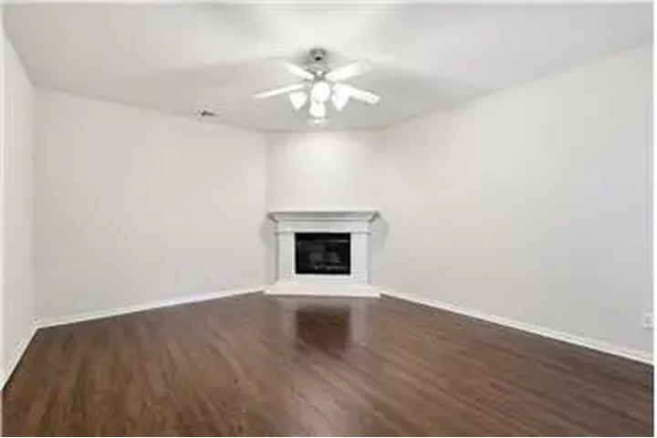 $2295 : Rental property with 2 bedro image 6