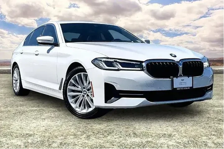 $25991 : BMW 5 Series 2021 530e 4dr S image 1