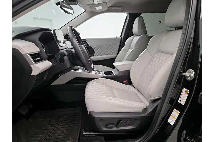 $24998 : Mitsubishi Outlander 2022 AW image 10