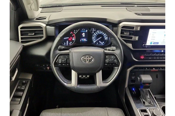 $39998 : Toyota Tundra 2022 4x4 SR5 4 image 10