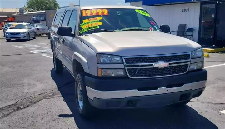 $15999 : 2005 CHEVROLET SILVERADO 250 image 2