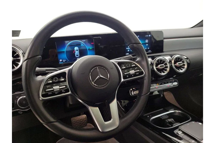 $24998 : Mercedes-Benz A-Class 2021 A image 10