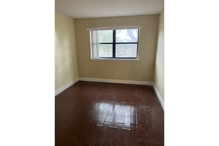 $2050 : Condo 2/1 For Rent image 6