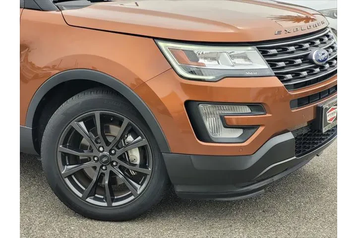 $18999 : Ford Explorer 2017 XLT 4dr S image 3
