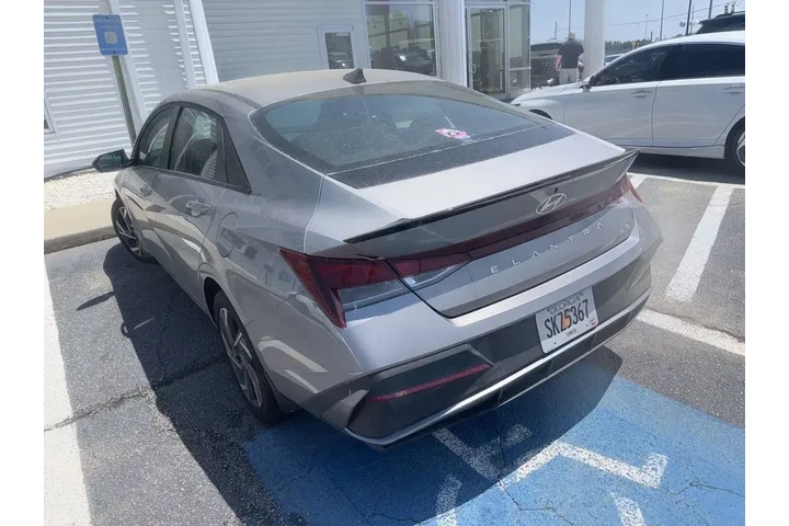 $19991 : Hyundai ELANTRA 2025 SEL Spo image 6