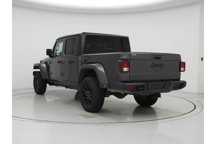 $27998 : Jeep Gladiator 2022 4x4 Alti image 2