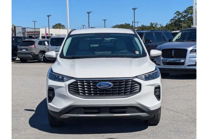 $30995 : Ford Escape Plug-In Hybrid 2 image 2