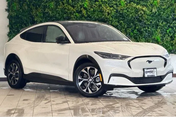 $23349 : Ford Mustang Mach-E 2021 Pre image 2