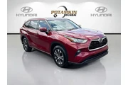 $28158 : Toyota Highlander 2020 XLE 4 thumbnail