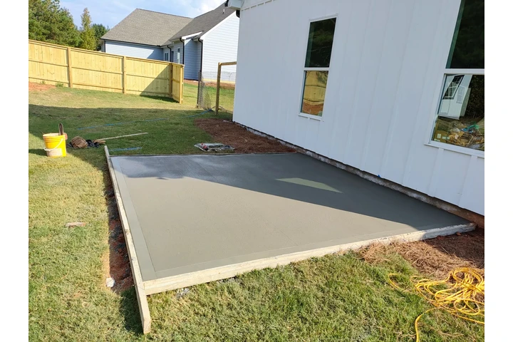Concrete & Landscaping Service image 9