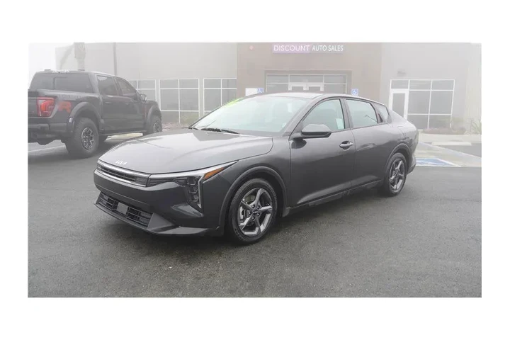 $20984 : 2025 K4 LXS image 2