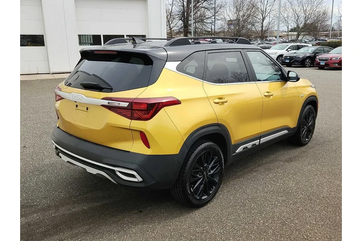 $18342 : Kia Seltos 2022 AWD Nightfal image 6