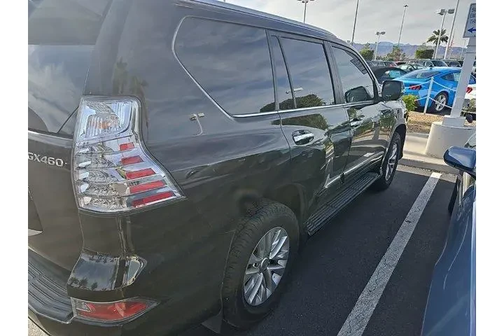 $33153 : Lexus GX 460 2018 AWD 4dr SU image 2