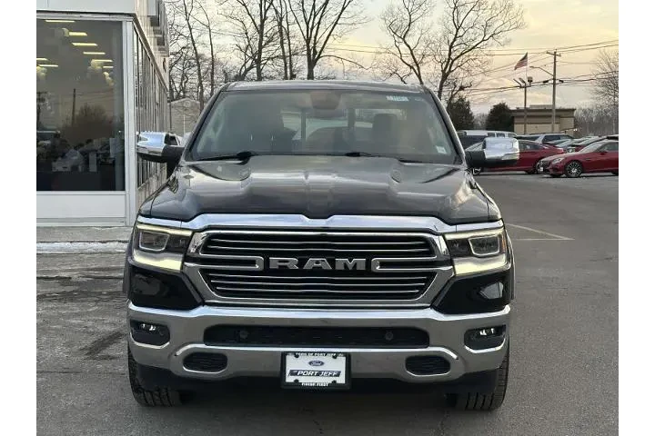 $27995 : Ram 1500 2019 4x4 Laramie 4d image 2