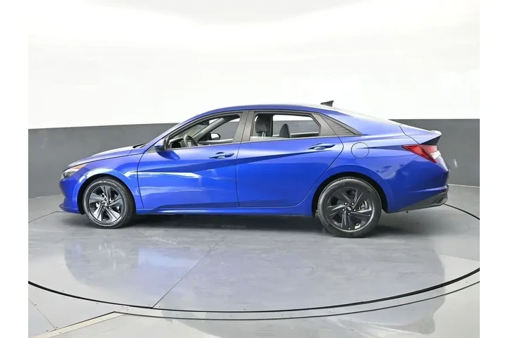 $16995 : Hyundai ELANTRA 2023 SEL 4dr image 3