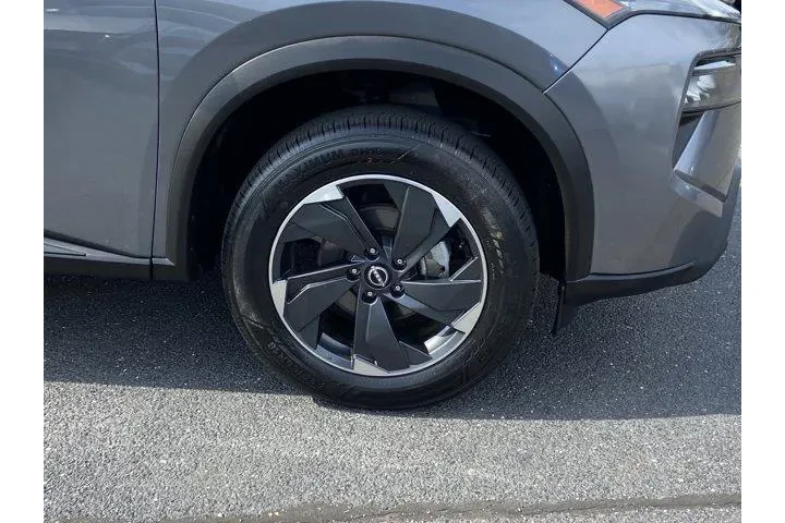 $19090 : Nissan Rogue 2025 AWD SV 4dr image 8