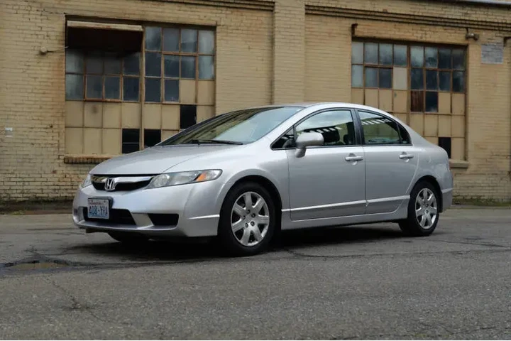 $8988 : 2009 Civic LX image 3