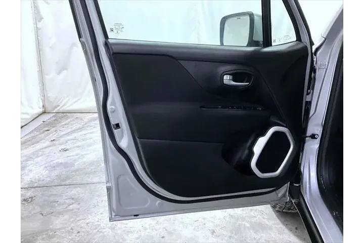 $18541 : Jeep Renegade 2020 4x4 Latit image 10