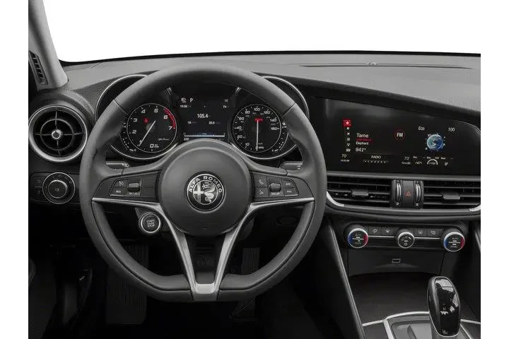 $11990 : Alfa Romeo Giulia 2017 Ti 4d image 10