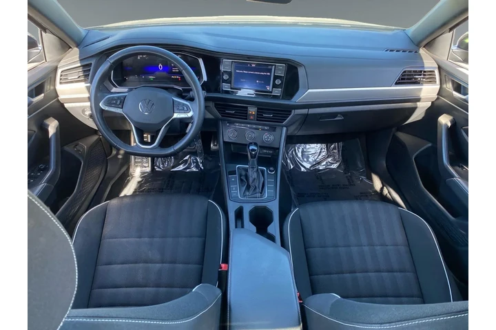 $26792 : Volkswagen Jetta 2024 Sport image 10