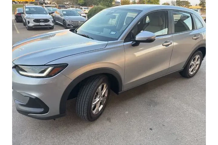 $25896 : Honda HR-V 2024 AWD LX 4dr C image 2