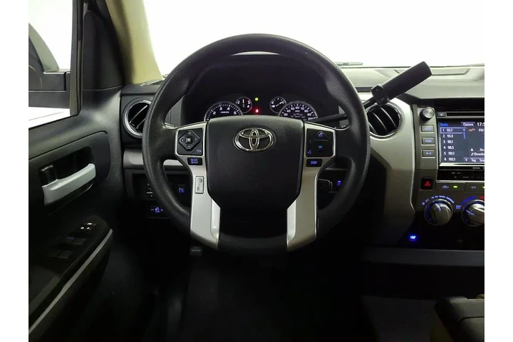 $23998 : Toyota Tundra 2016 4x2 SR 4d image 10