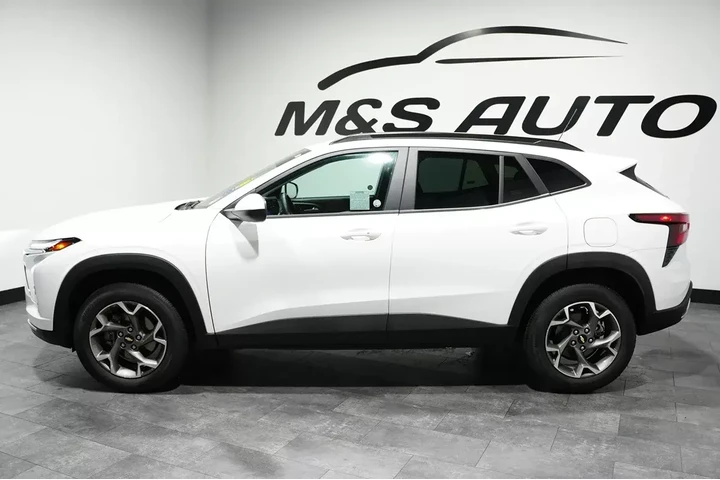 $21999 : 2025 Trax image 3