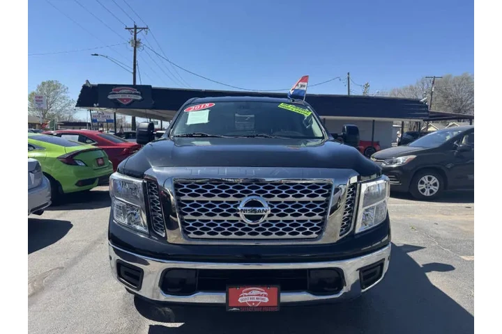 $23999 : 2018 Titan SV image 4
