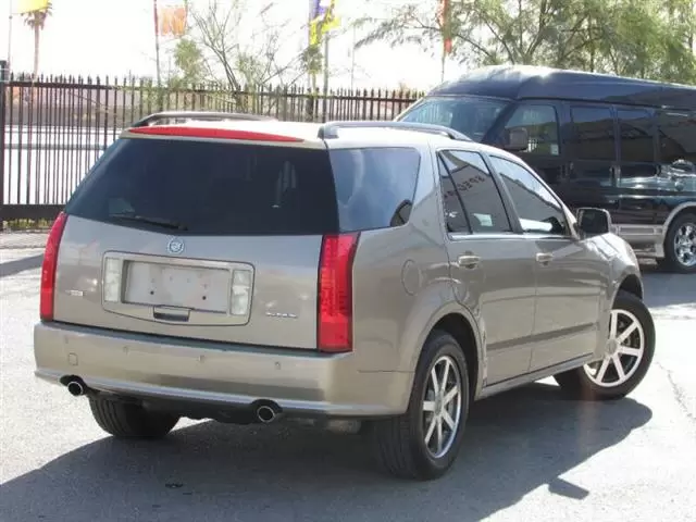 $7995 : 2004 SRX image 9