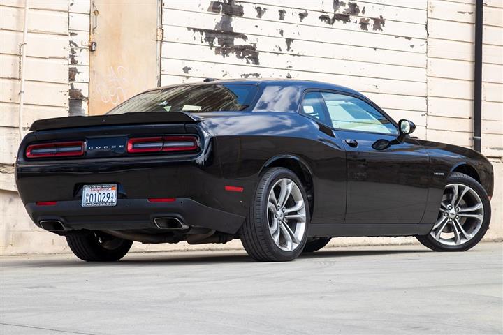 2021 Challenger R/T image 2