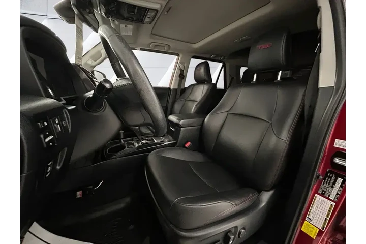 $39831 : Toyota 4Runner 2020 4x4 TRD image 8