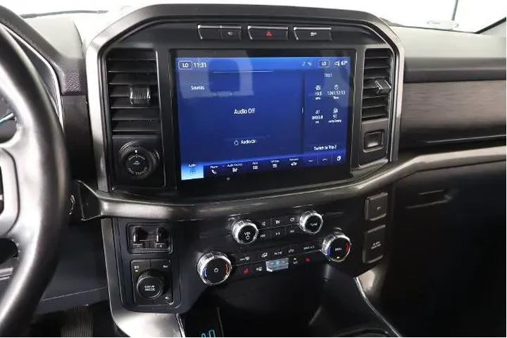 $39812 : Ford F-150 2022 4x4 XLT 4dr image 5